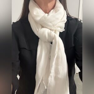 GAP White lightweight scarf wrap